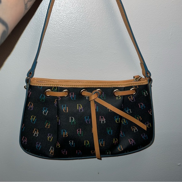 Brand new Dooney & Bourke - Picture 3 of 4
